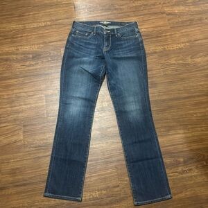 Lucky Brand dark sweet and straight Jean 6/28